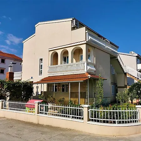 Nancy Apartment *