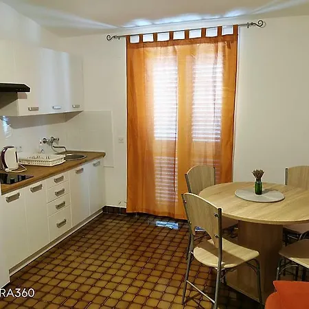 Apartment Nancy Biograd Na Moru