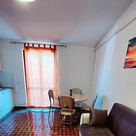 Nancy Apartment *